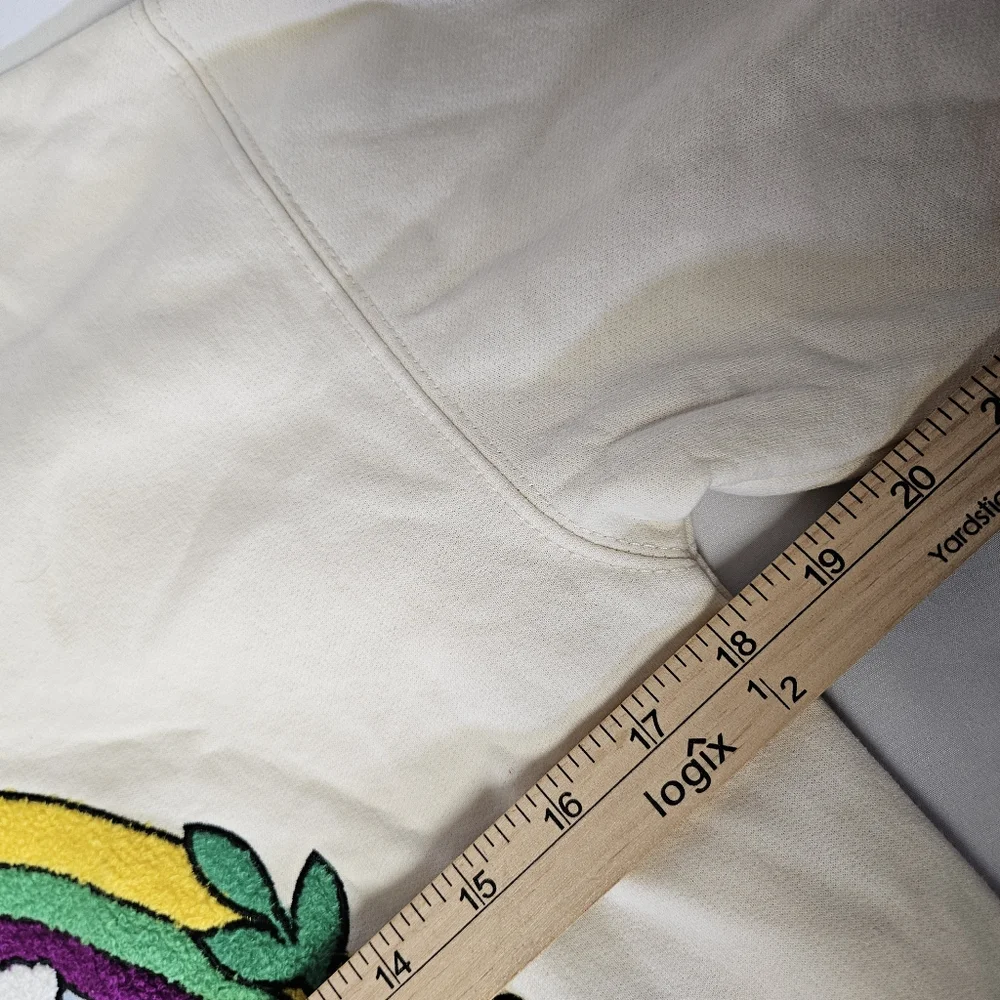 Winnie the Pooh‎ Graphic Sweatshirt Crewneck Size Small - Picture 5 of 6